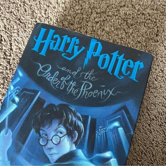 Harry Potter and the Order of the Phoenix Copyright 2003 Book - Picture 2 of 9